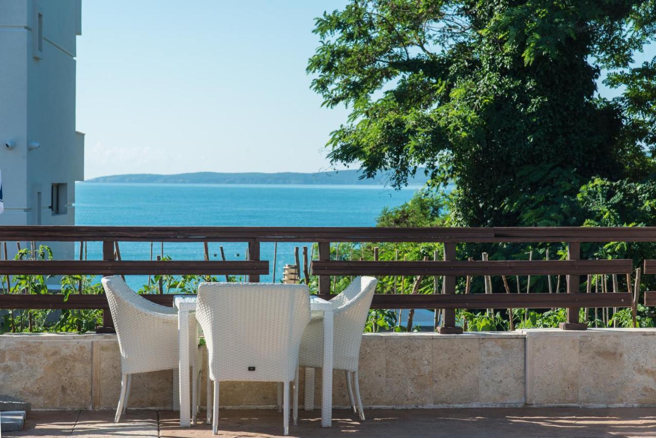 Семеен Хотел Golden Place Sozopol Extérieur photo