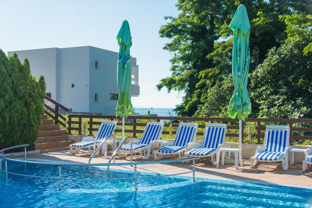 Семеен Хотел Golden Place Sozopol Extérieur photo