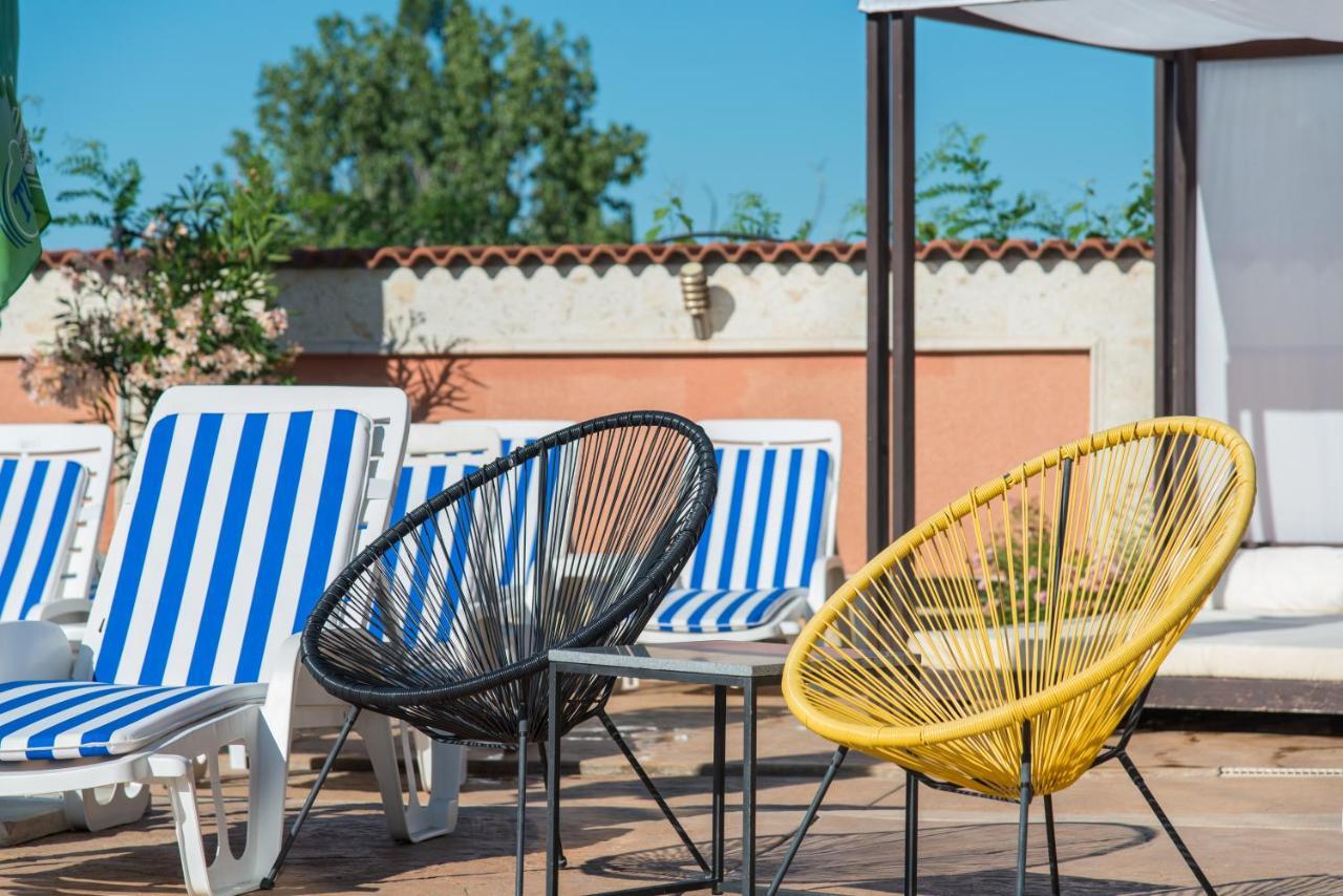 Семеен Хотел Golden Place Sozopol Extérieur photo