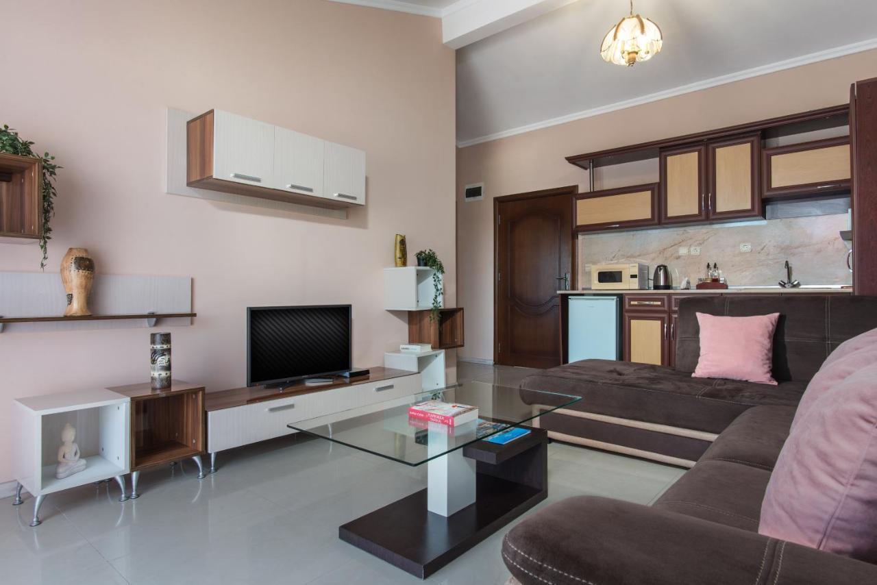 Семеен Хотел Golden Place Sozopol Extérieur photo