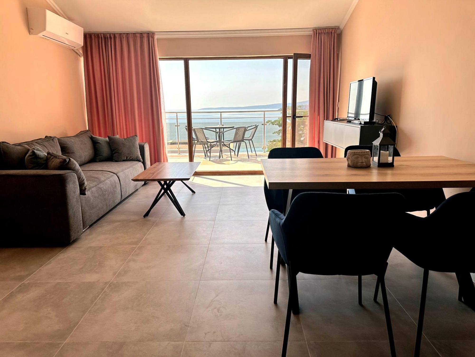 Семеен Хотел Golden Place Sozopol Extérieur photo