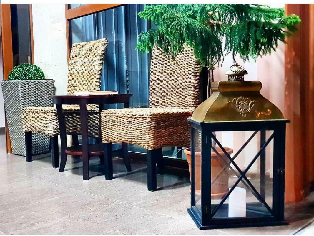 Семеен Хотел Golden Place Sozopol Extérieur photo